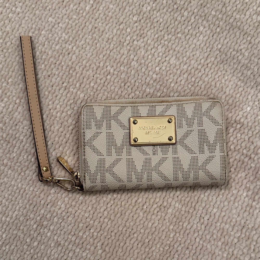 Michael Kors white Logo Wristlet